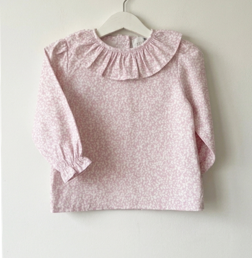 blusa rosa flores