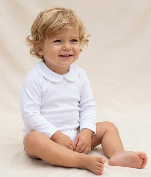 body blanco largo cuello piqué