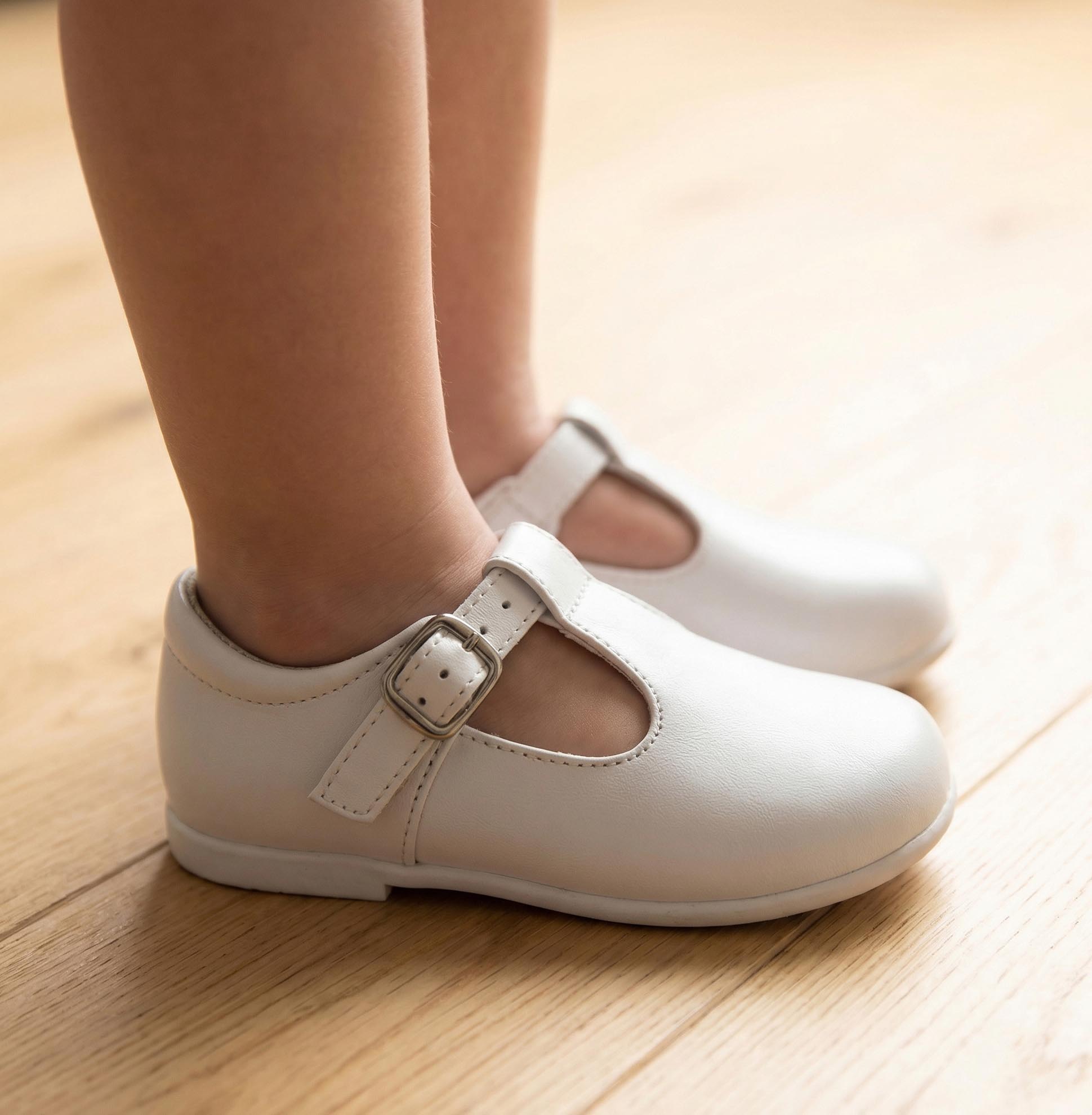 zapato blanco pepito